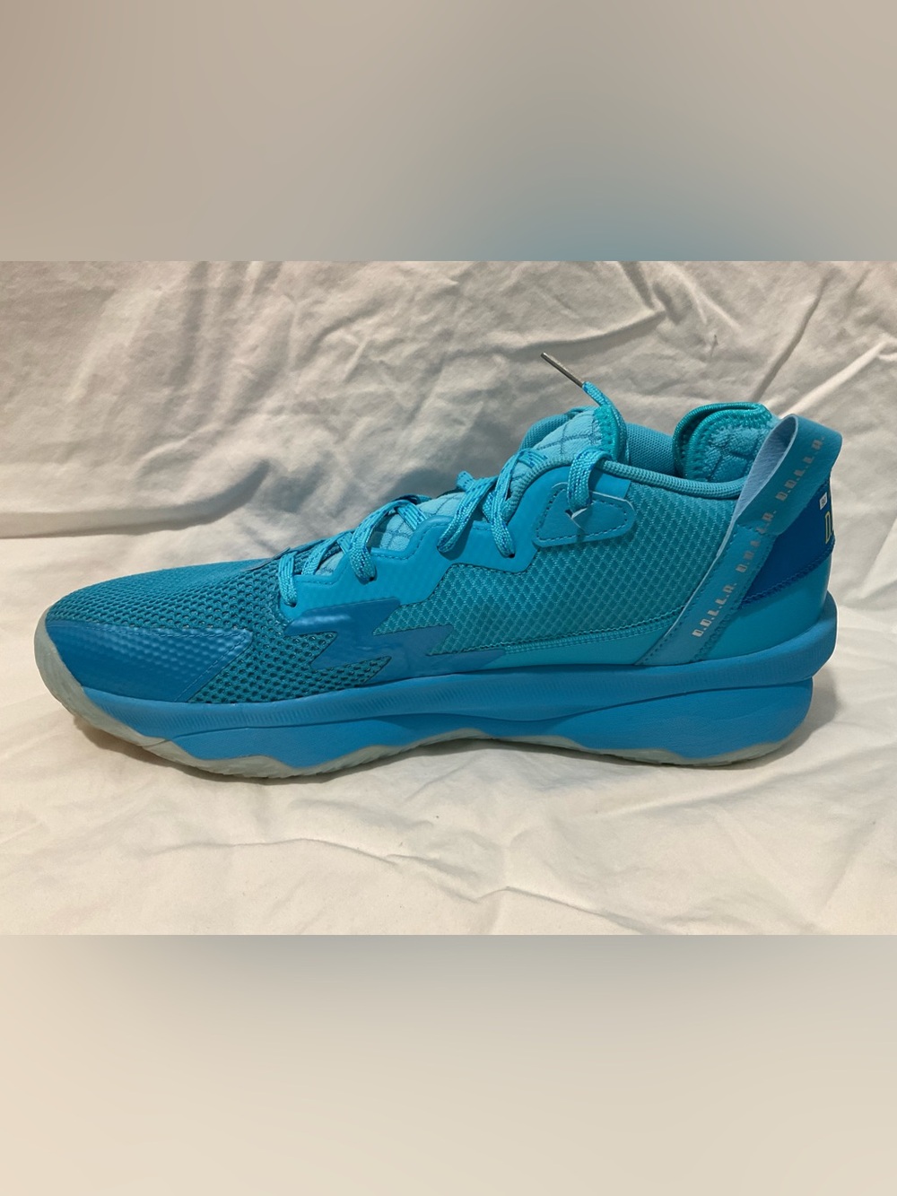 Adidas Dame 8 “Young Dolla” Size 12 Basketball shoes View 6